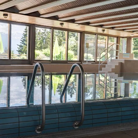 Cosy Piscine Vue Alpes Montana Appartamento *