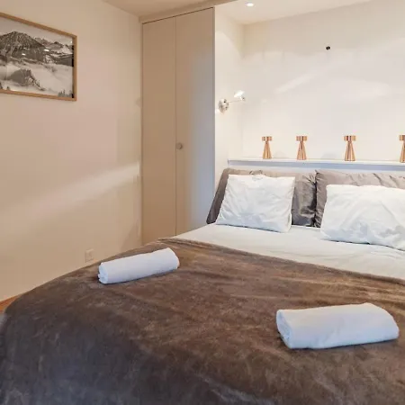 Cosy Piscine Vue Alpes Montana *